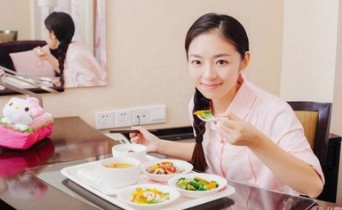 孕8月孕妈饮食注意事项